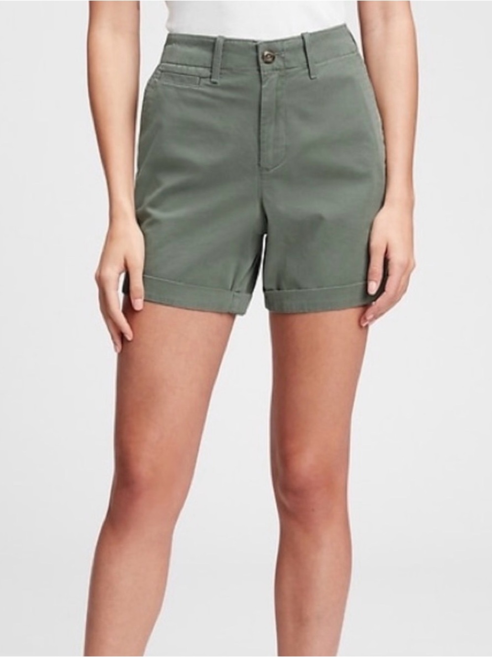 NWT GAP 5" Khaki Short In Olive - Picture 2 of 9